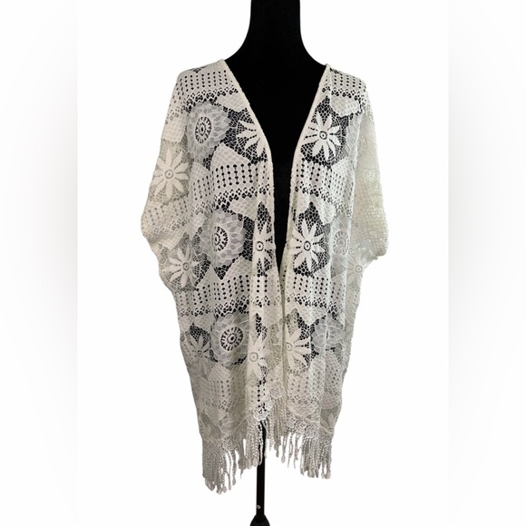 Cal Style Other - Cal Style USA White Lace Kimono Duster Boho Crochet - Size XL-3XL